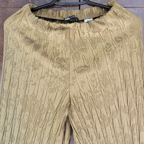 NWOT Zara Golden Textured Wrinkly with Leaves Details Wide Leg - Picture 7 of 8